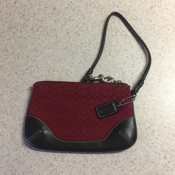 Authentic Coach wristlet - Picture 1 of 4
